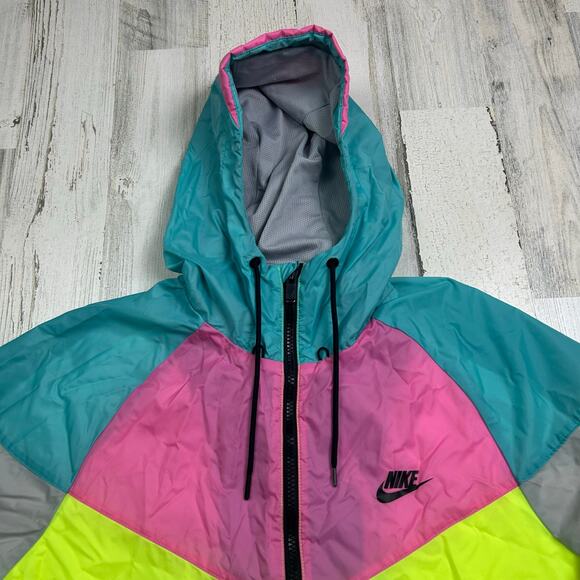 Nike Sportswear Heritage Windbreaker Jacket CW2312-662 Size Medium - Picture 2 of 13